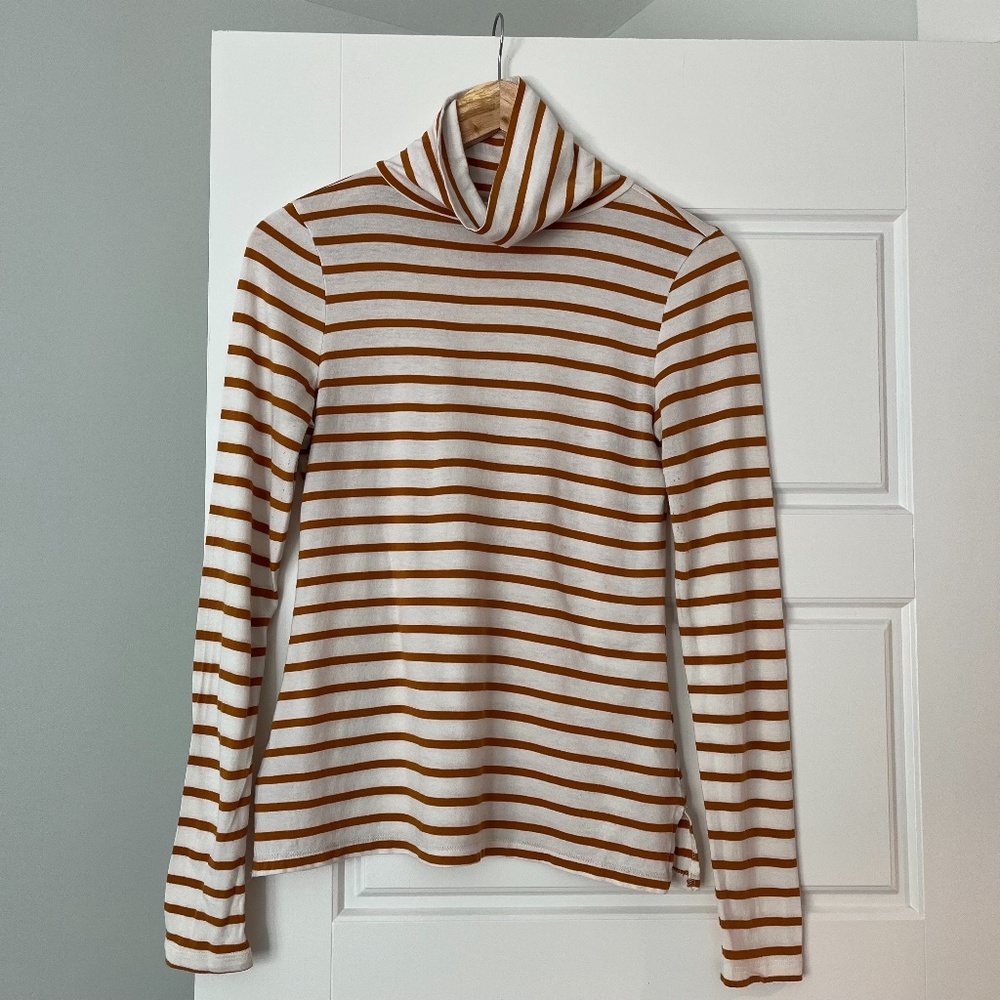 Old Navy Striped Long Sleeve Turtleneck